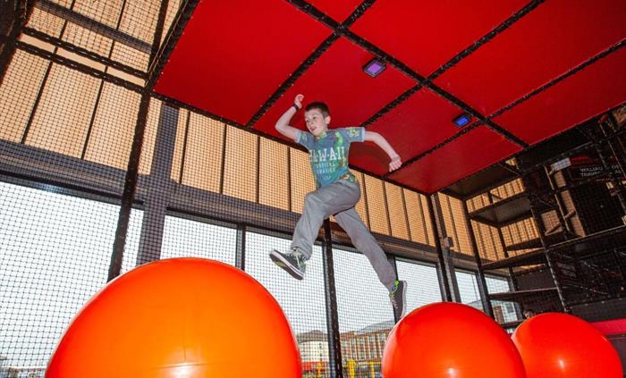 Ninja TAG is a fantastic indoor multi-level assault course is a cross between Total Wipeout and Ninja Warrior, all in one exciting experience. Test yo